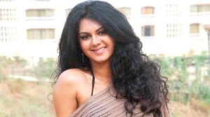 Tollywood veteran heroine kamna jethmalani