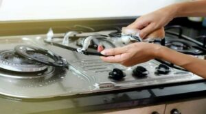 gas stove cleaning tips